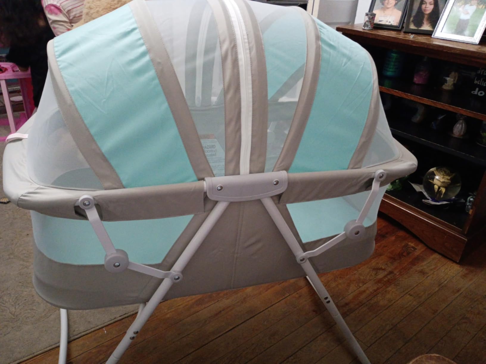 Dream On Me Karley Bassinet, Award Winner Lightweight Travel Baby Bassinet, Foldable Bedside Sleeper, Adjustable Double Canopy, Spacious Design, Soft Fabric, Storage Basket - Black customer photo 1