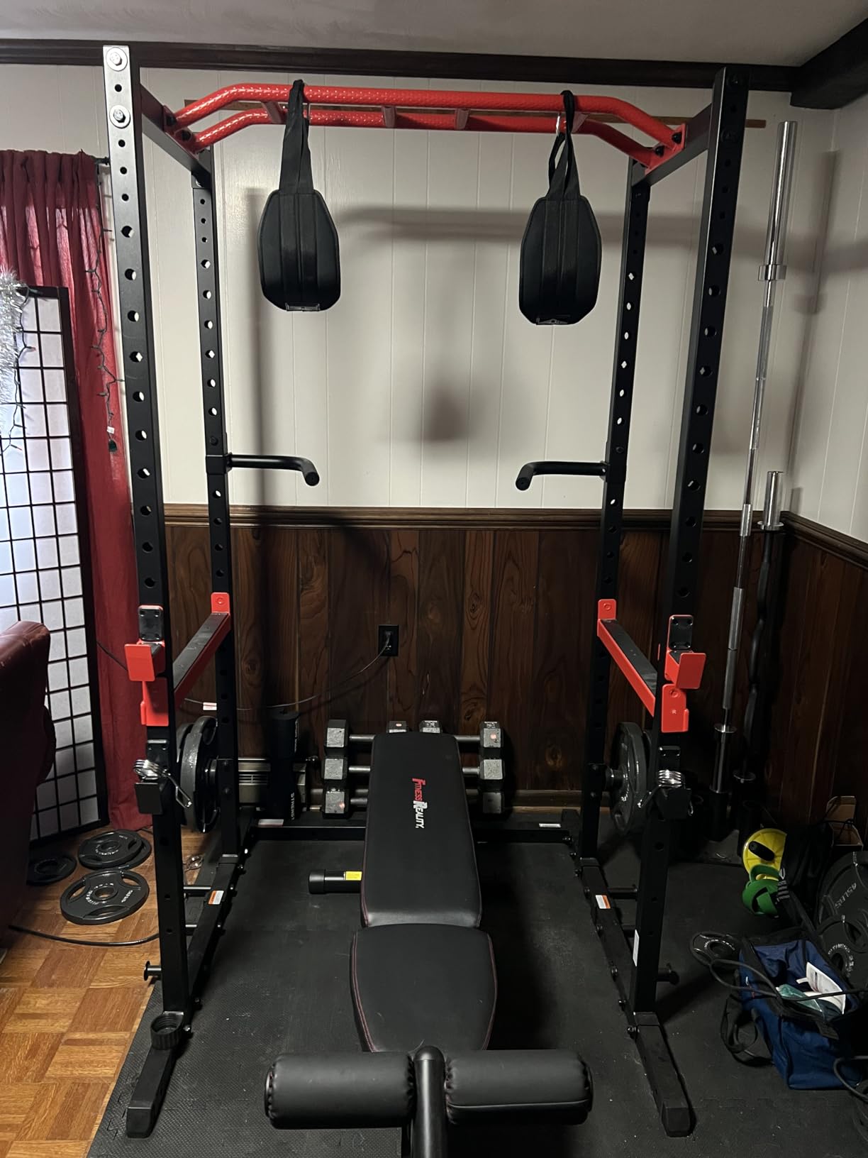 Sunny Health & Fitness Power Zone Strength Rack Power Cage - 1000 LB Weight Capacity, Spotter Bar, Angled Pull-Up Bar, J-Hooks, Resistance Band Pins customer photo 1
