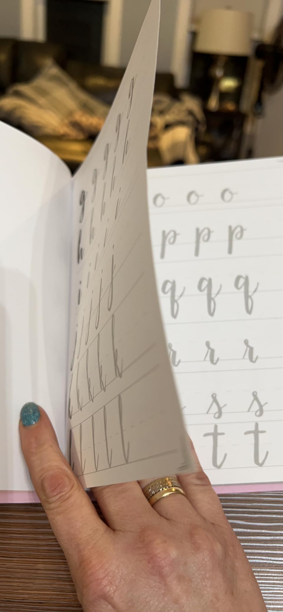 STMT DIY Make Your Mark Hand Lettering Set with Step-by-Step Workbook, Practice Sheets, Stencils, and Brush Markers customer photo 1