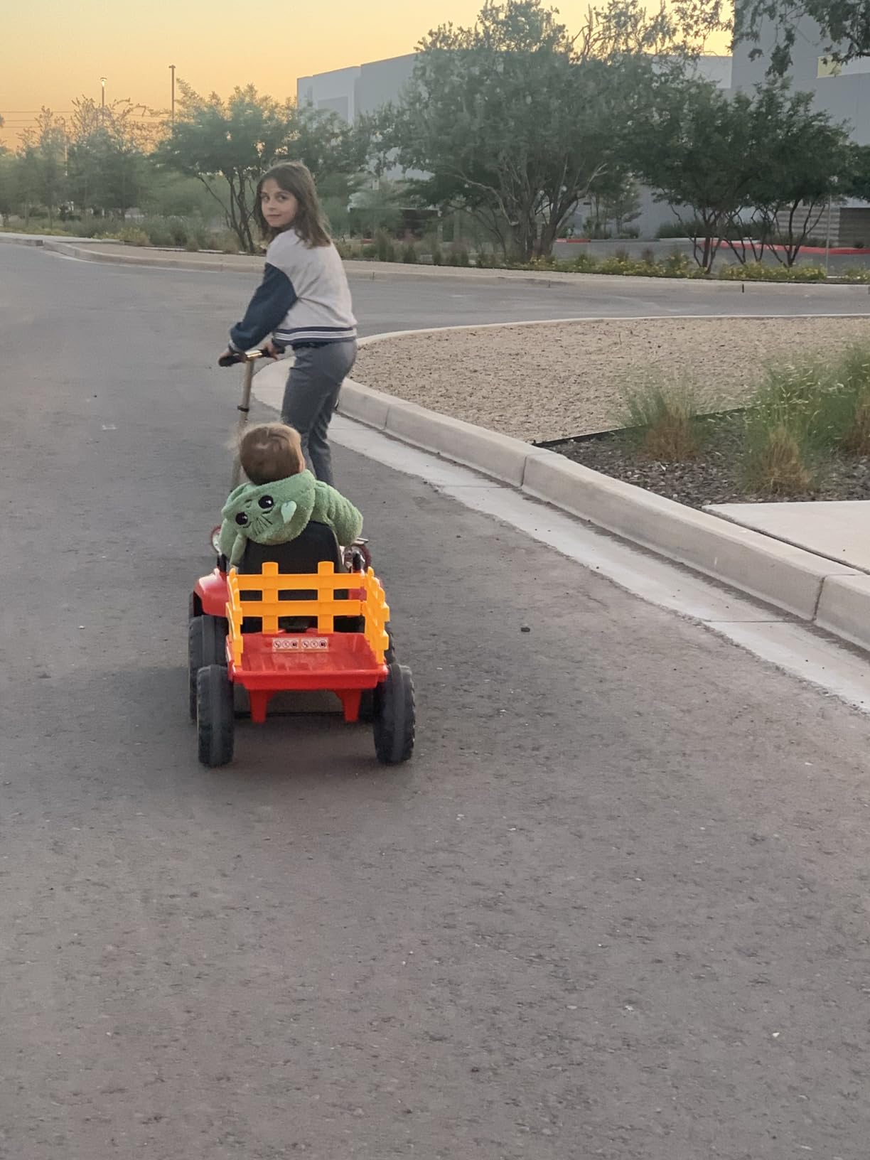 Costzon Ride on Tractor with Detachable Trailer, Kids' Electric Vehicles w/3-Gear-Shift Ground Loader, Wireless Design & USB, 7 LED Headlights, Remote Control Tractor Toy for Kids 3+ (12V, Green) customer photo 2