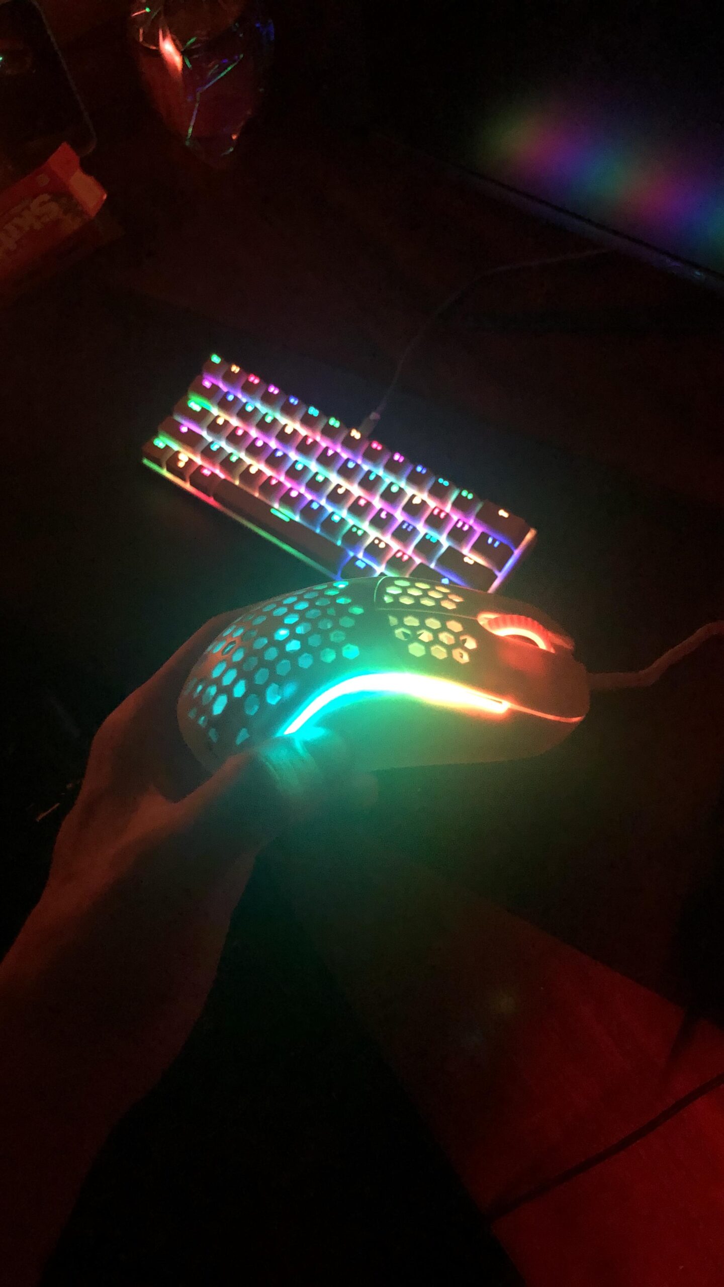 HK Gaming NAOS M Ultra Lightweight Honeycomb Shell Ambidextrous Wired RGB Gaming Mouse 12 000 cpi | 7 Buttons | 59 g (Naos-M, White) customer photo 1