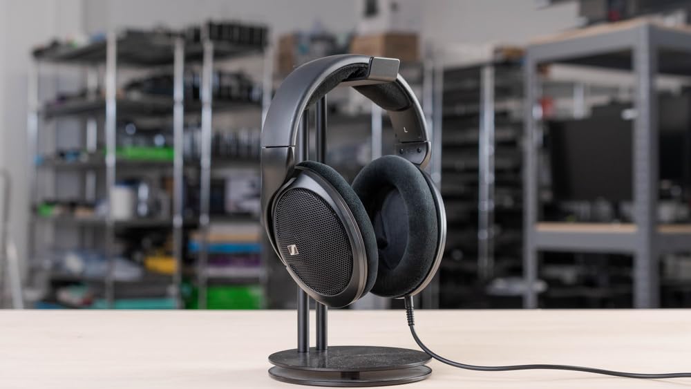 Sennheiser HD 560S Open-Back Over-Ear Wired Headphones - Neutral, Natural Sound for Music, Gaming, and Content Creation, Black customer photo 1