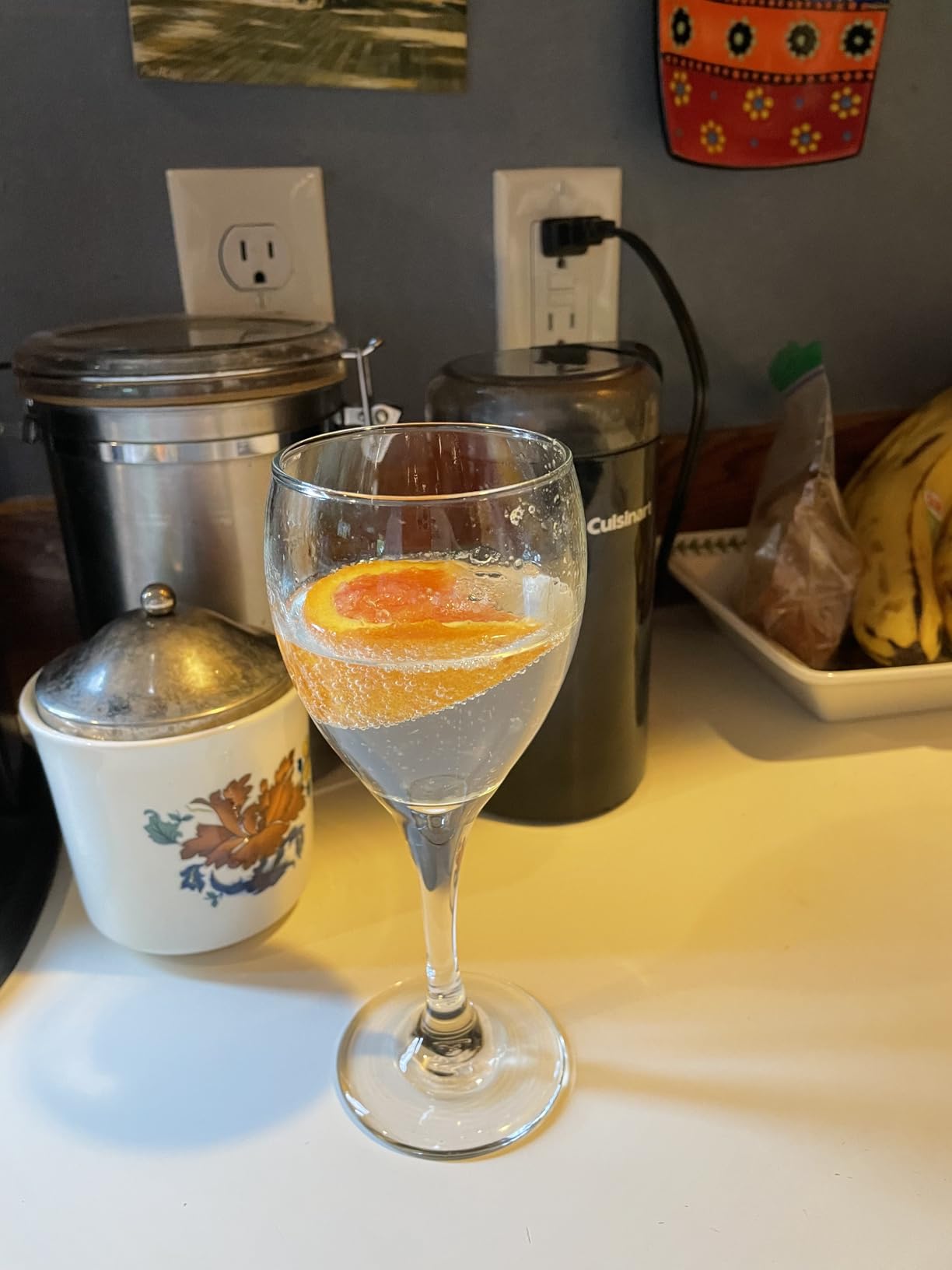 Drinkmate OmniFizz Sparkling Water and Soda Maker, Carbonates Any Drink, ULTIMATE BUNDLE - Includes three 60L CO2 Cylinders, Two Carbonation Bottles, and Fizz Infuser (Matte Black) customer photo 1