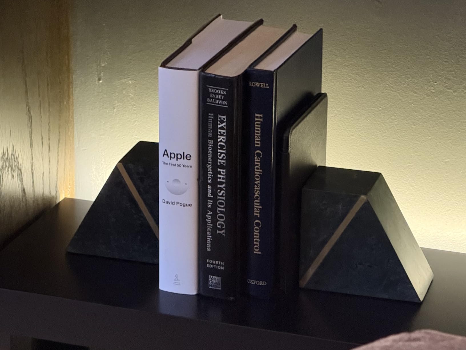 Cork & Mill Marble Book Ends for Shelves, Decorative Bookends for Heavy Books, Unique Mid Century Modern White and Gold Bookends with Brass Inlay, Heavy Duty Bookshelf Stopper, Set of 2 customer photo 1