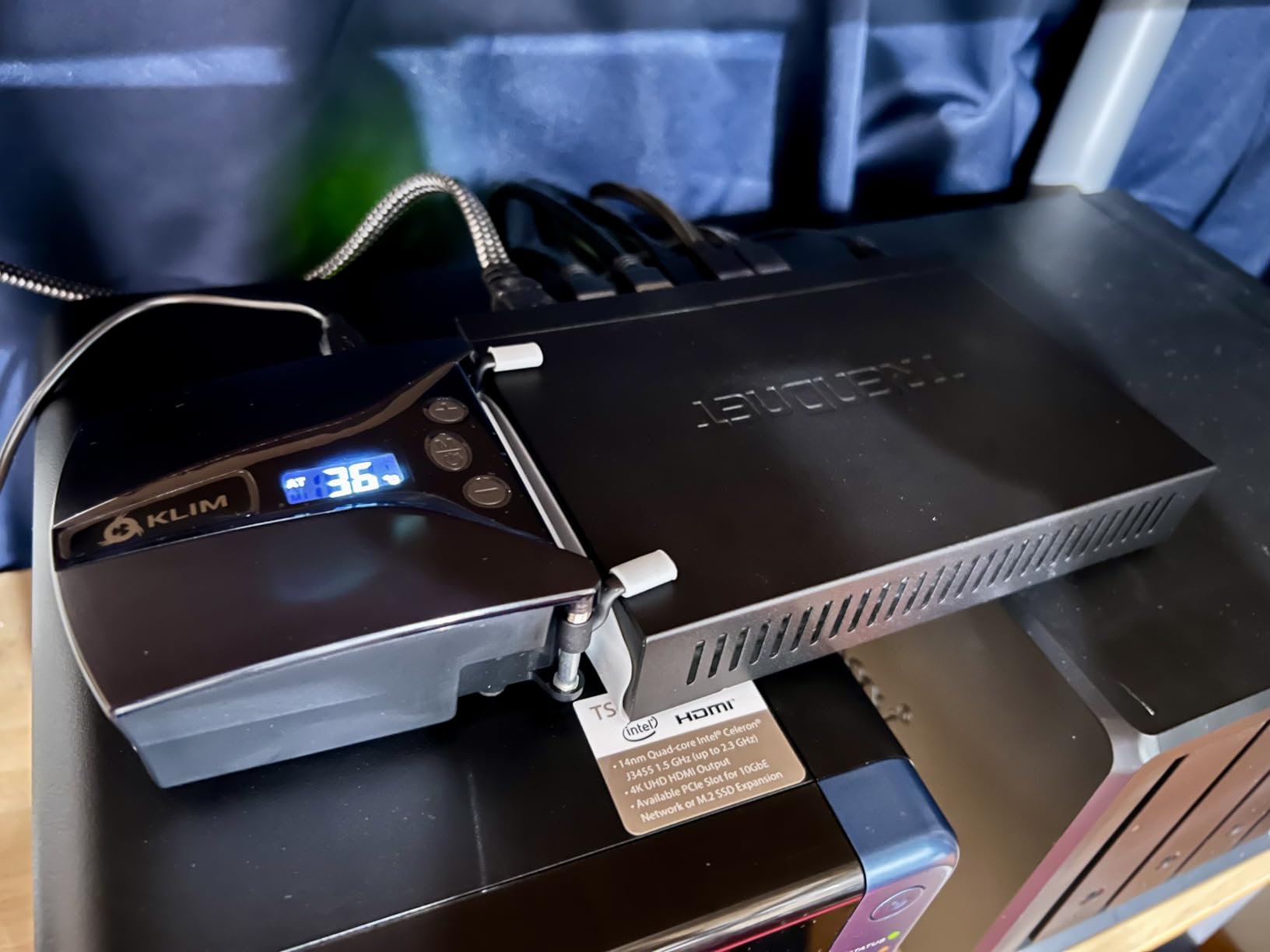 KLIM Tempest Laptop Cooler with Vacuum Fan - Temperature Detection + Automatic/Manual Mode - 4000 RPM customer photo 2