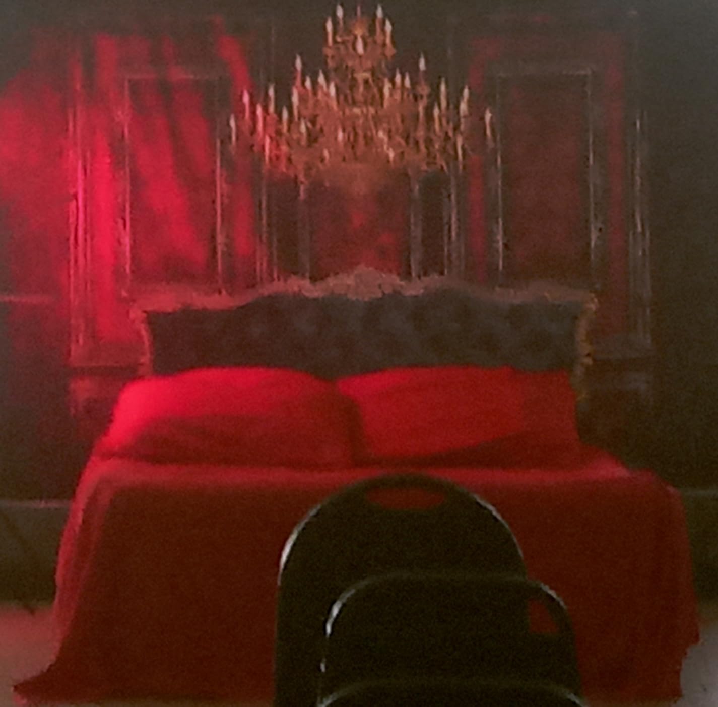 Kate Classic Interior Boudoir Photography Backdrops 7x5ft Red Vintage Wall and Chandelier Decoration and Black Headboard Backdrop customer photo 1