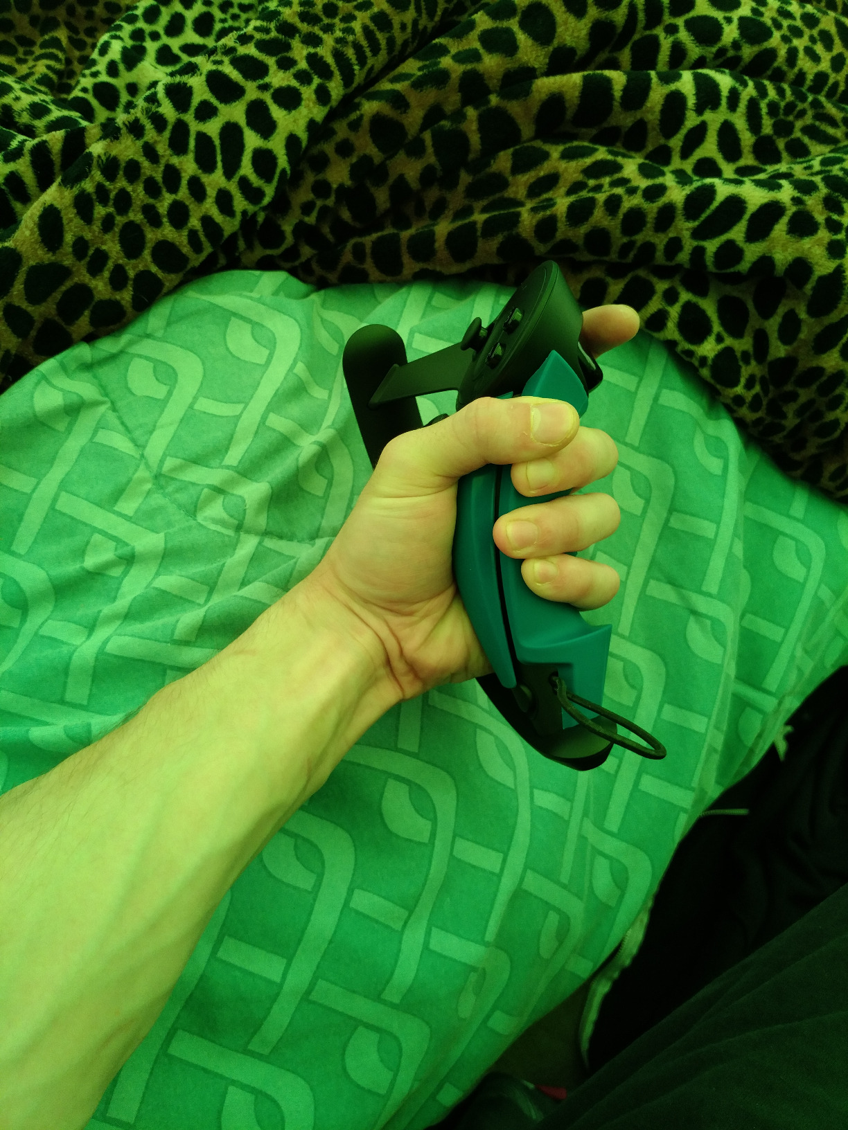 Valve Index VR Controller Grips - Deluxe Pair - KNUCKLES DUSTER Light - Ergonomic MOD for Knuckles Virtual Reality Controller customer photo 1
