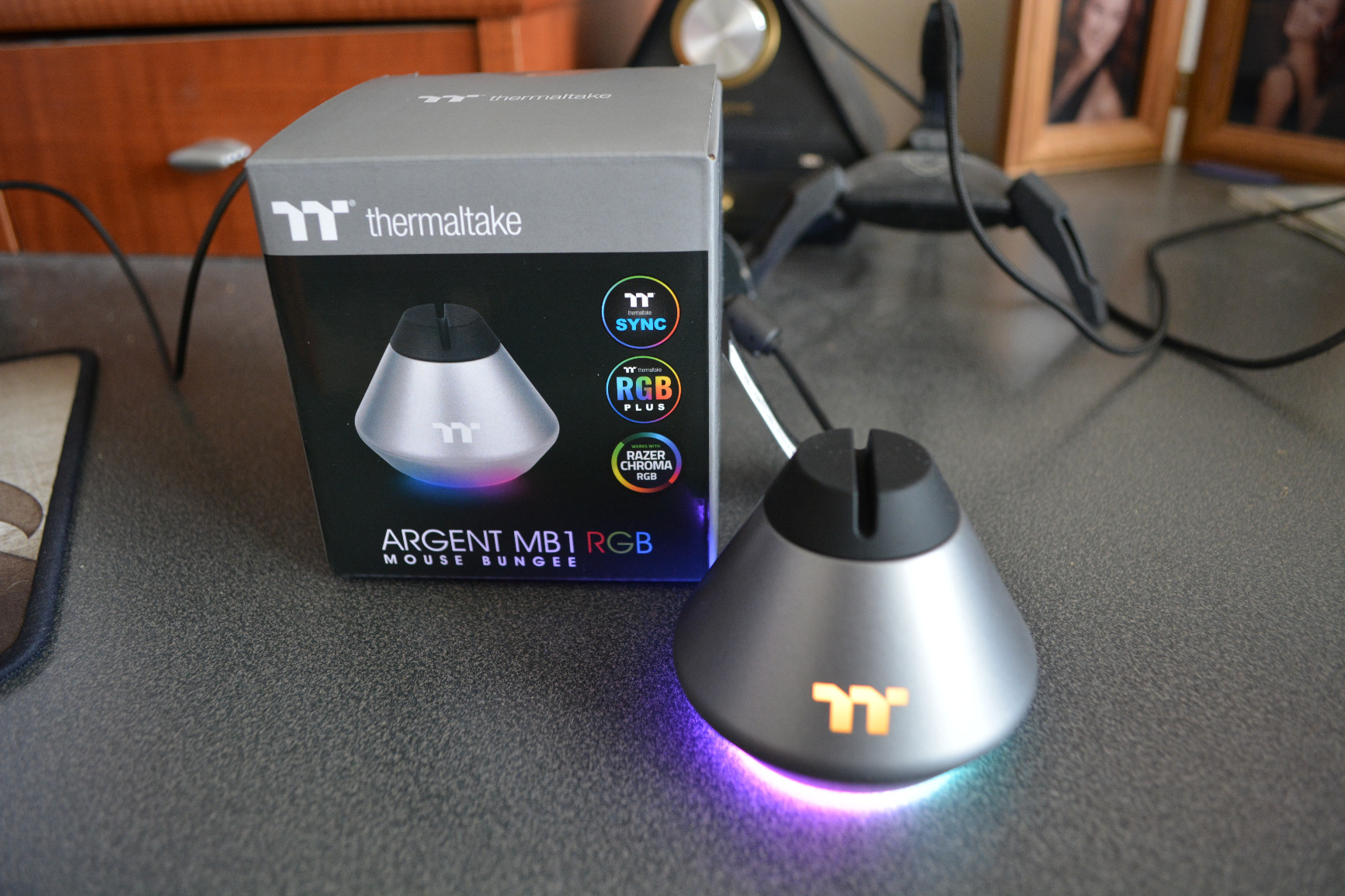 Thermaltake Argent MB1 RGB 16.8 Million RGB Color Software Enabled Mouse Bungee, Non-Slip Rubber Base customer photo 2