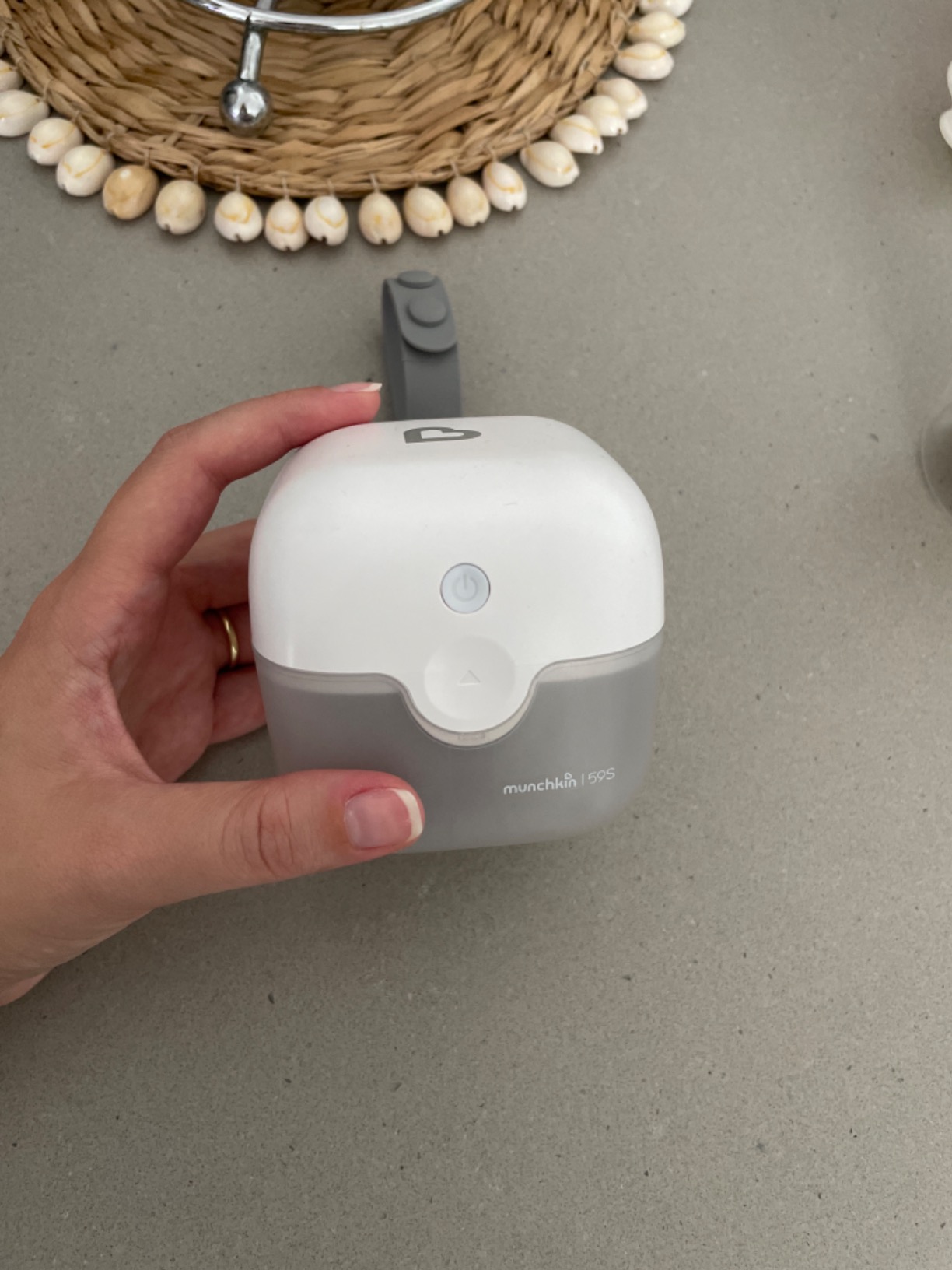 Munchkin Portable UV Sterilizer Plus with Rechargeable Battery, Mini UV Light Sanitizer Eliminates 99.99% of Germs in 59 Seconds customer photo 1