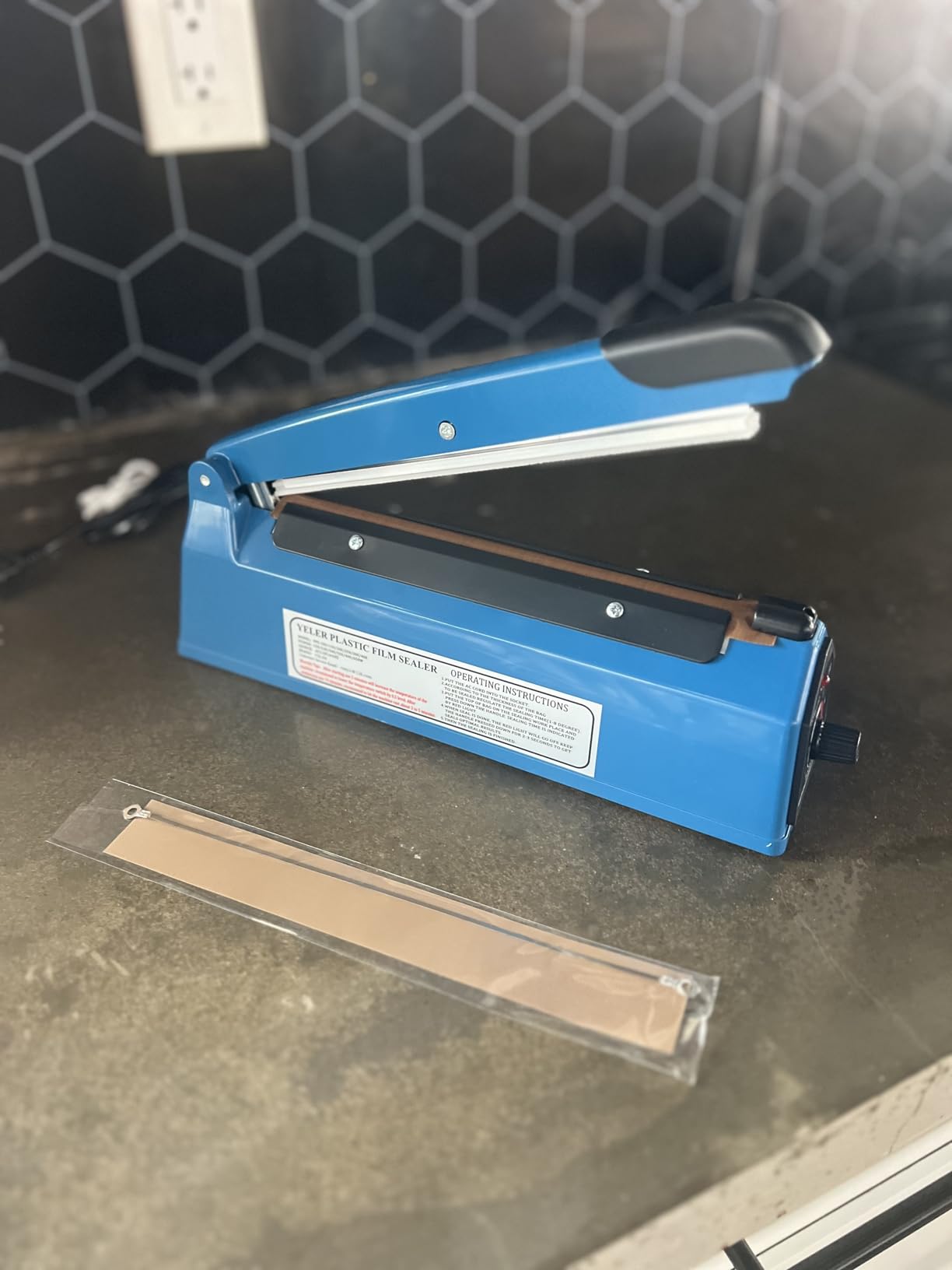 12 Inch Impulse Heat Sealer Impulse Bag Sealer, Manual Poly Bag Heat Sealer Machine for Plastic Bags PE PP Bags with Extra Replace Element Grip customer photo 2
