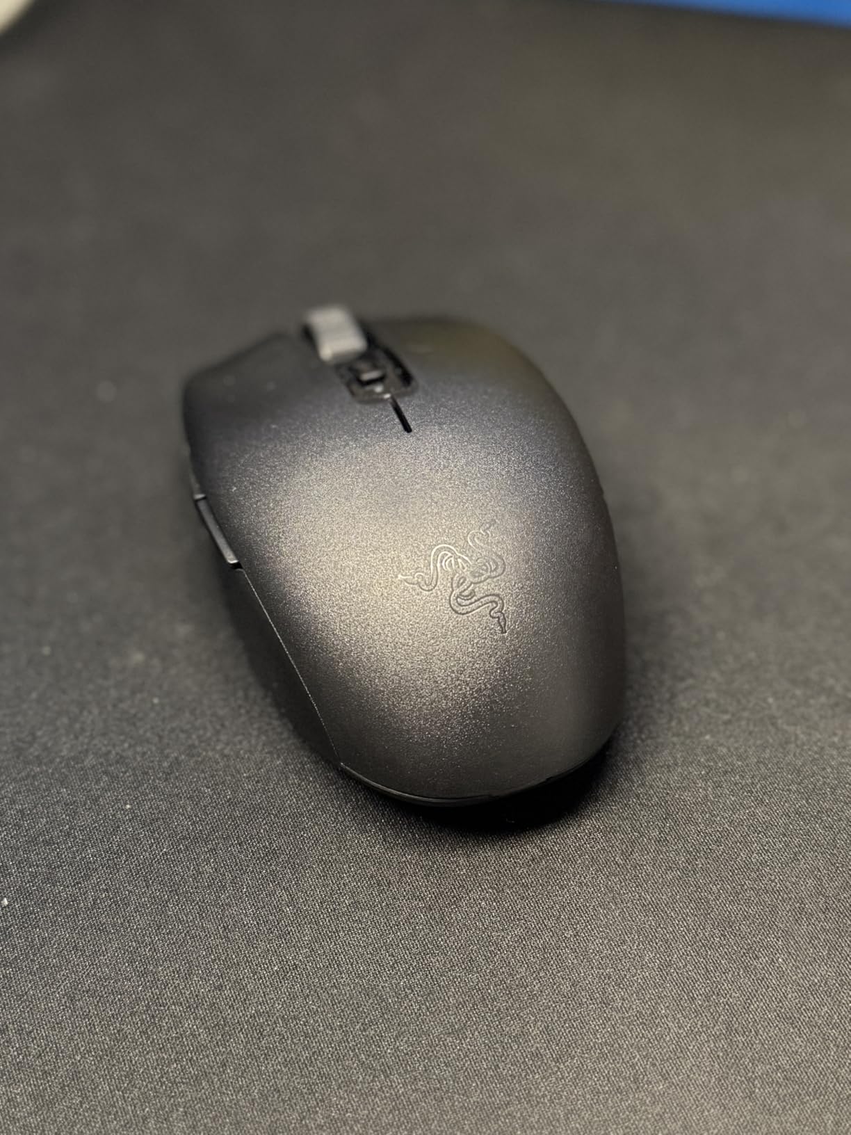 Razer Orochi V2 Mobile Wireless Gaming Mouse: Ultra Lightweight - 2 Wireless Modes - Up to 950hrs Battery Life - Mechanical Mouse Switches - 5G Advanced 18K DPI Optical Sensor - White customer photo 1