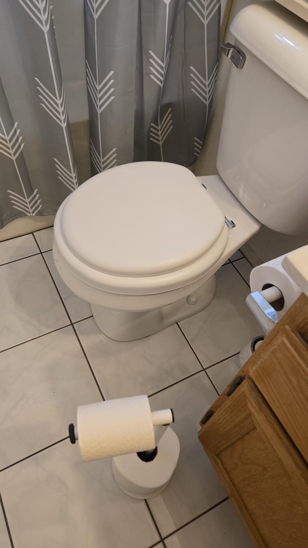 Mayfair Padded Toilet Seat with Chrome Hinges, Soft Vinyl over Wood Core Seat, Made in USA, Elongated, White customer photo 2