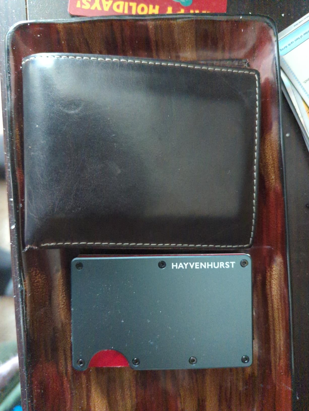 Hayvenhurst Wallet For Men - Reinvented Design Men's Wallet - Slim, Minimalistic & Seamless, Blocks RFID Scanners with a Money Clip (Carbon Fiber) customer photo 1