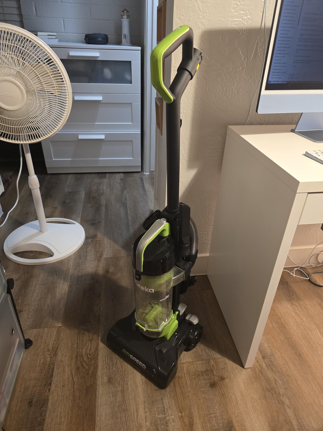 Eureka NEU10AE5 Powerful Bagless Upright Vacuum Cleaner Carpet and Floor, AirSpeed Ultra-Lightweight Vacuum Cleaner, w/ Replacement Filter, Blue customer photo 2