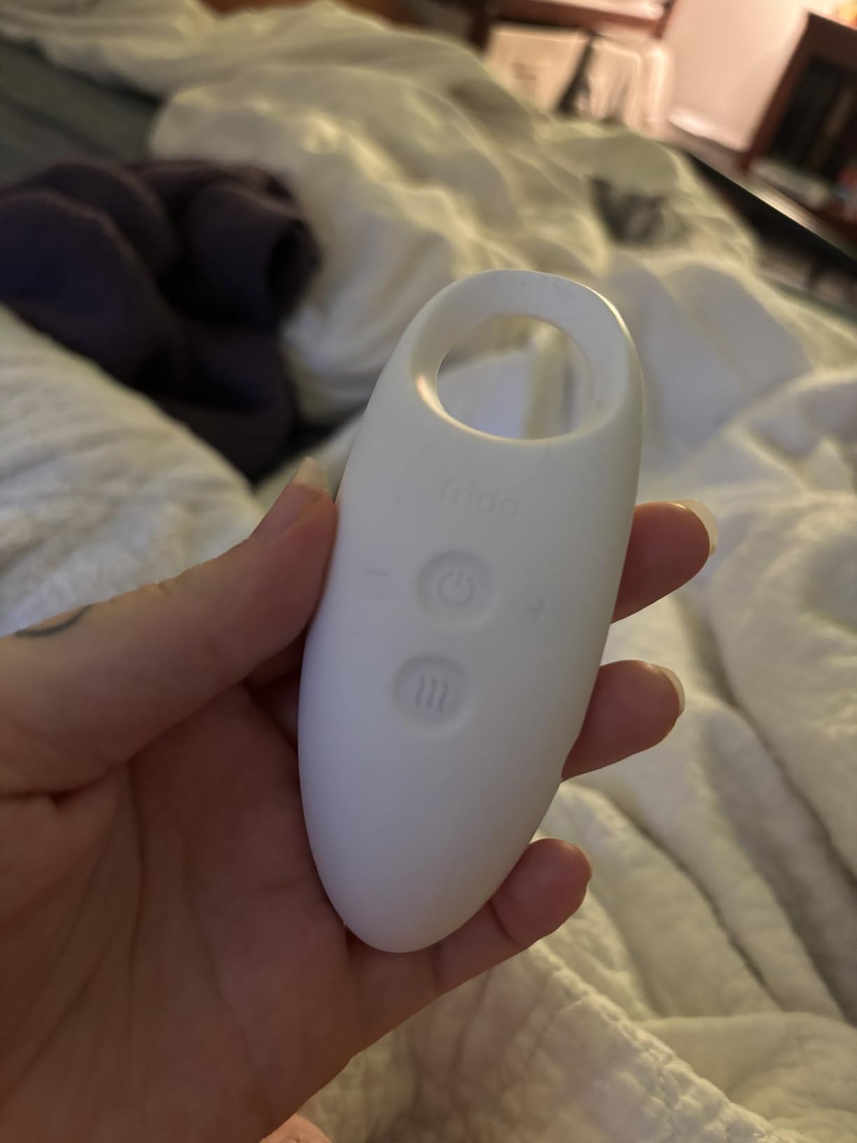 Frida Mom 2-in-1 Lactation Massager, Multiple Modes of Heat + Vibration for Clogged Milk Ducts, Increase Milk Flow, Breast Engorgement - USB Cord Included, White customer photo 2