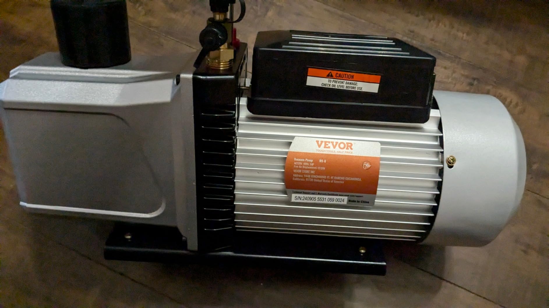 VEVOR Vacuum Pump 12 CFM 1 HP Double Stage Air Conditioning Vacuum Pump 110V Ultimate Vacuum Refrigerant HVAC Air Tool for Automobile Reparation Vacuum Evacuation customer photo 1