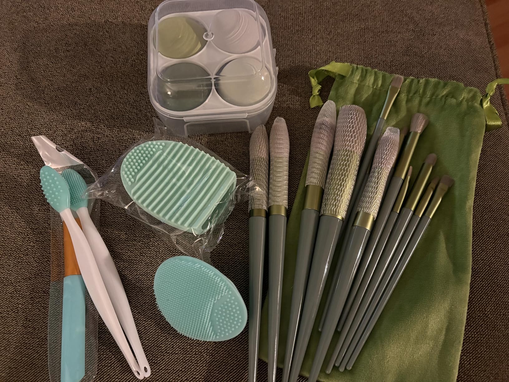 Makeup Brushes 22 Pcs Makeup Kit, Foundation Brush Eyeshadow Brush Make up Brushes Set (Green, 22 Piece Set) customer photo 2