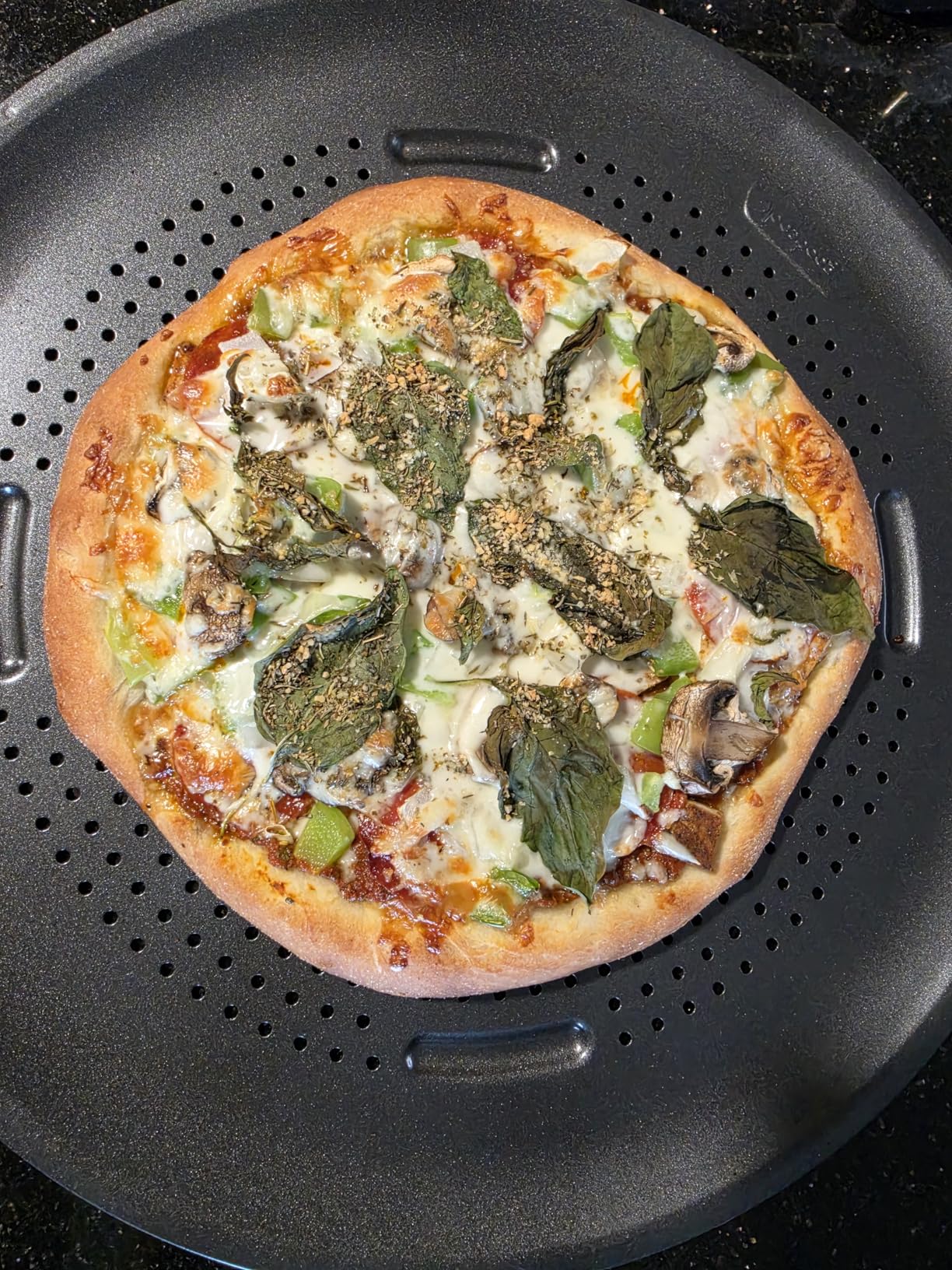 GoodCook AirPerfect Insulated Nonstick Carbon Steel Pizza Pan with Cutting Guides, Perforated Nonstick Pizza Pan, 15.75-Inch, Gray customer photo 2