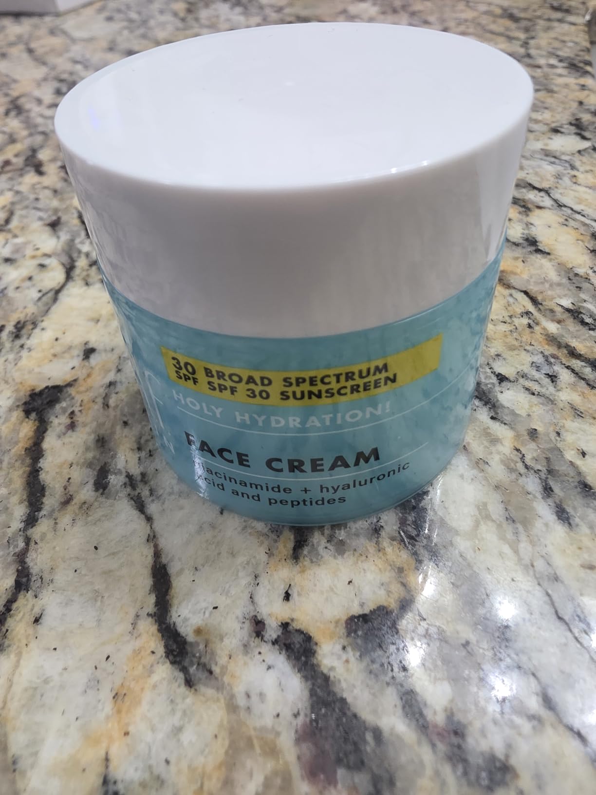 e.l.f. SKIN Holy Hydration! Face Cream - Broad Spectrum SPF 30 Sunscreen, Moisturizes & Softens Skin, Quick-Absorbing & Ultra-Hydrating, 1.7 Oz (50g) customer photo 2