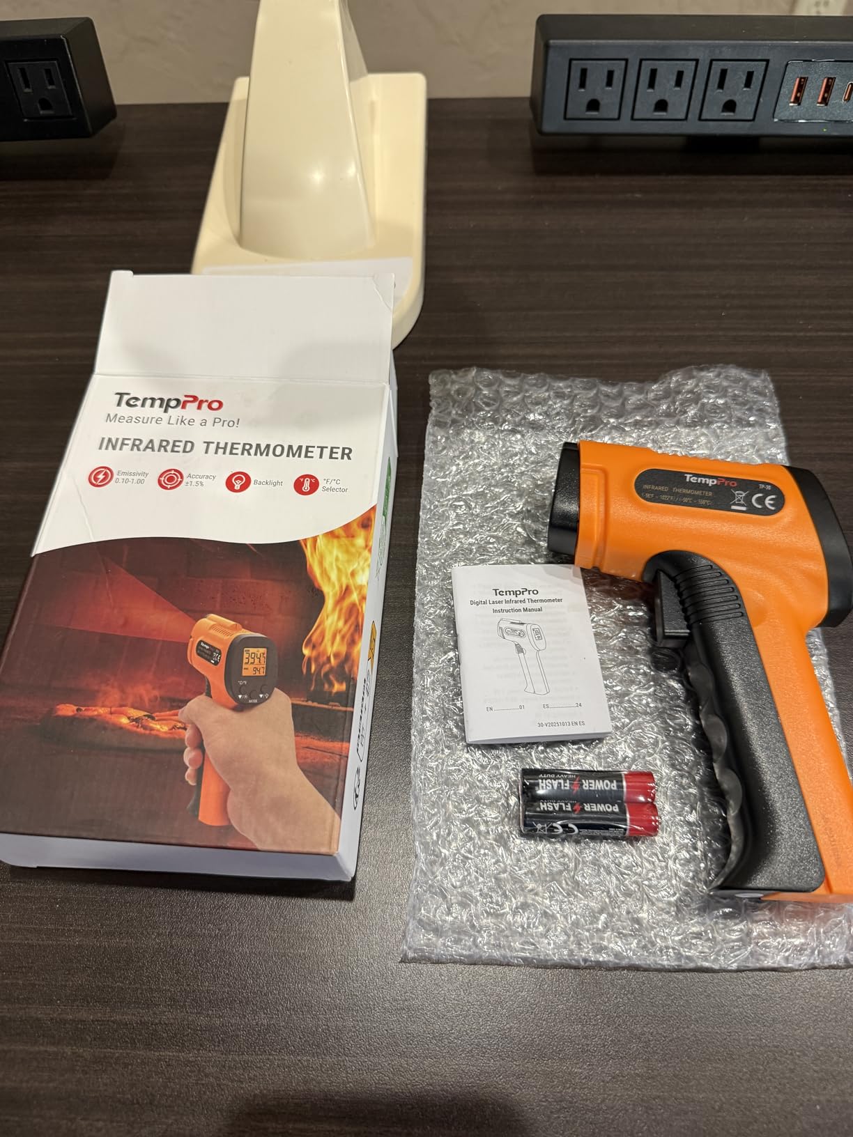 TempPro TP450 2 Laser Temperature Gun for Cooking, 16:1 D:S Ratio Infrared Thermometer Gun for Pizza Oven, Laser Thermometer Gun with Adjustable Emissivity Temp Gun -58 to 1022℉(Previously ThermoPro) customer photo 2