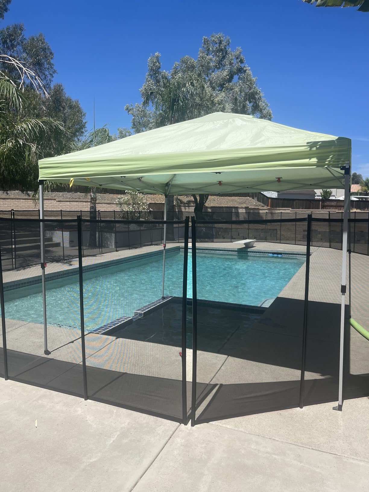 VINGLI Swimming Pool Fence 4Ft x 108Ft, Ground Safety Fencing, Black customer photo 2