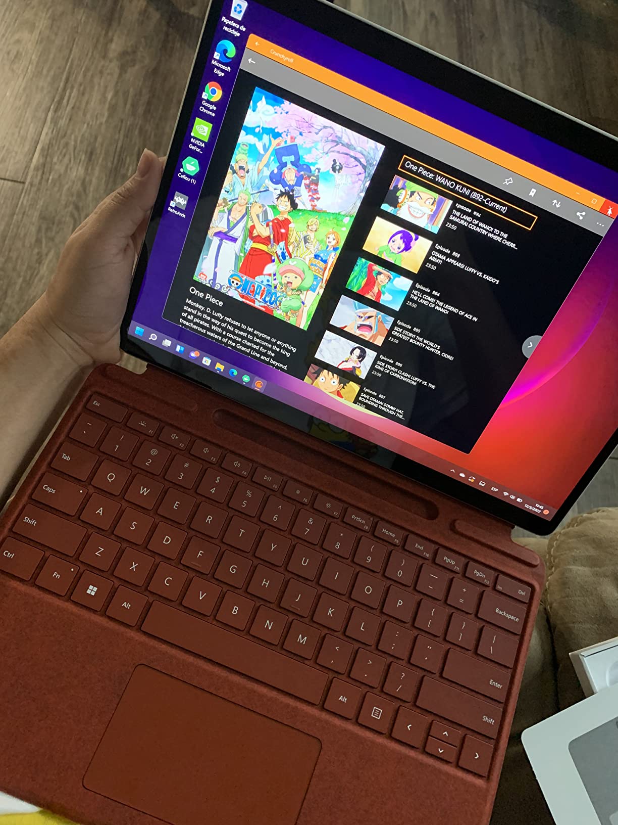 Surface Pro Signature Keyboard - Poppy Red customer photo 1