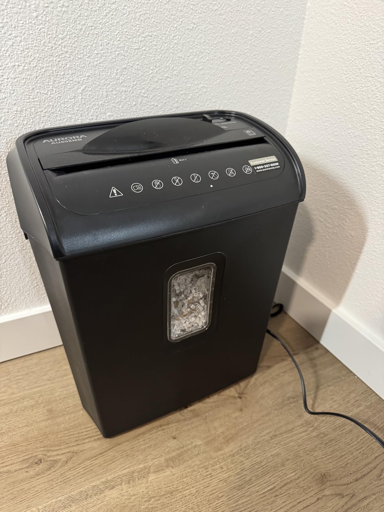 Aurora High-Security 8-Sheet Micro-Cut Paper Credit Card Shredder Black customer photo 1