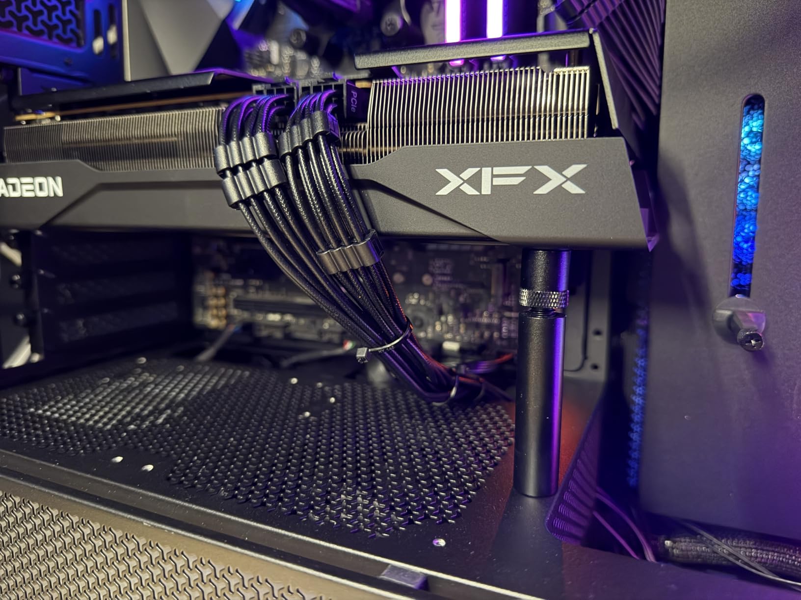 Graphics Card GPU Brace Support, Video Card Sag Holder Bracket, GPU Stand (L, 74-120mm) customer photo 1