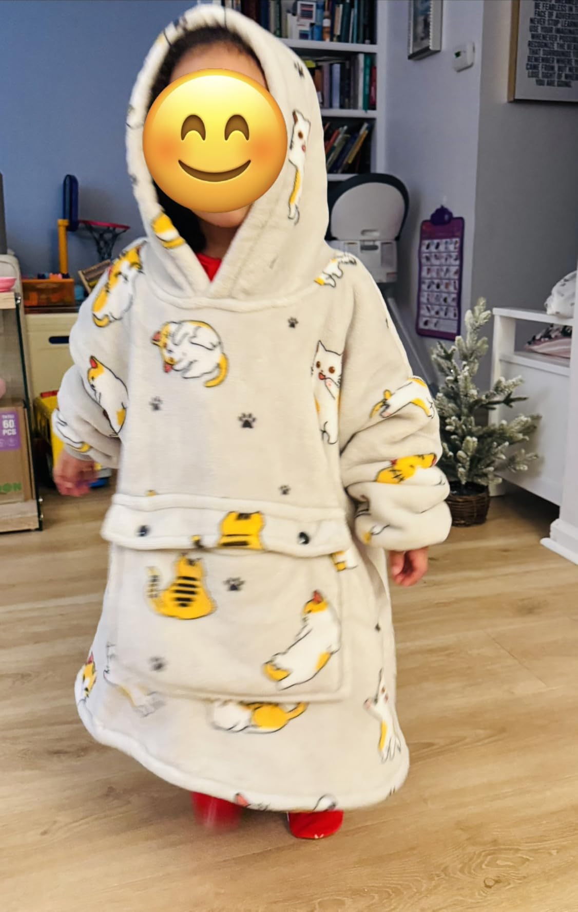 KFUBUO Wearable Blanket Hoodie for Kids Sherpa Patterns Oversized Sweatshirt Blanket With Pocket 6-10 Year Old Girl Boy Birthday Gifts Cat customer photo 2