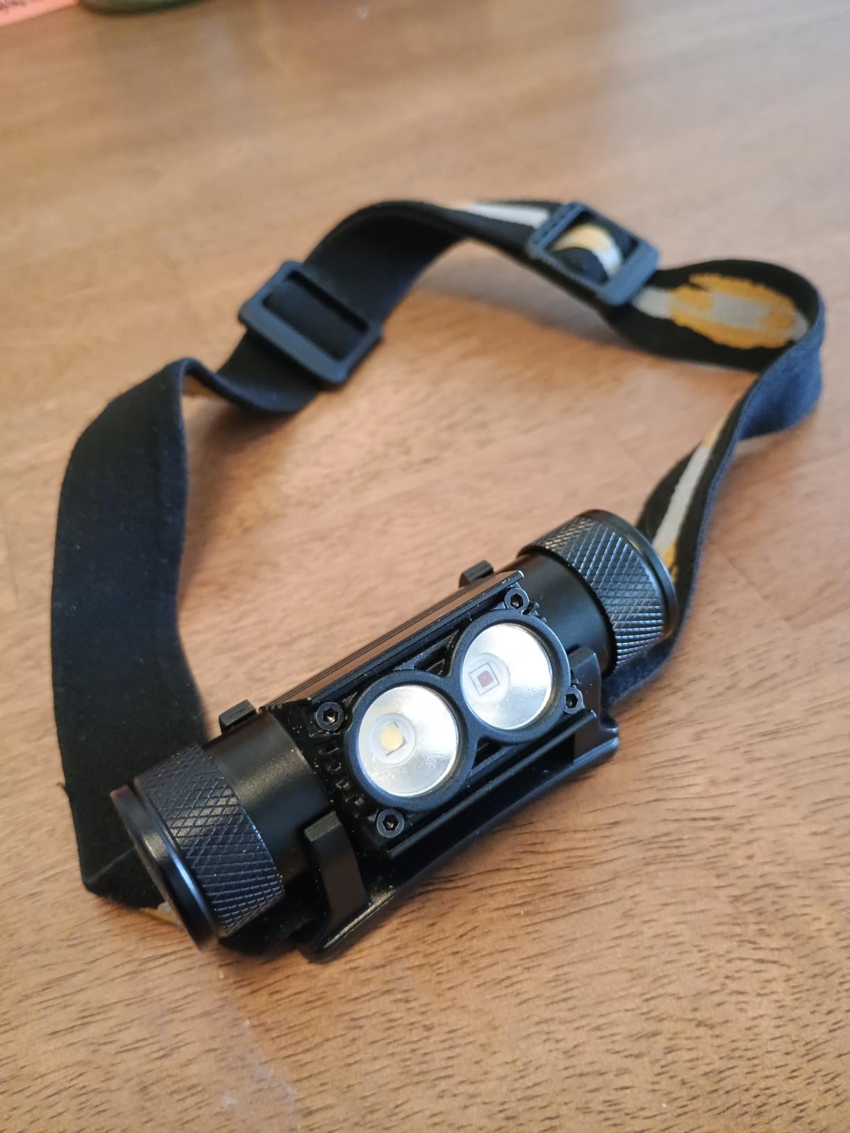77outdoor LED Rechargeable Red Headlamp H25LR / D25LR with 90 High CRI Bright White Light and 660nm Deep Red Light, USB C Charging customer photo 1