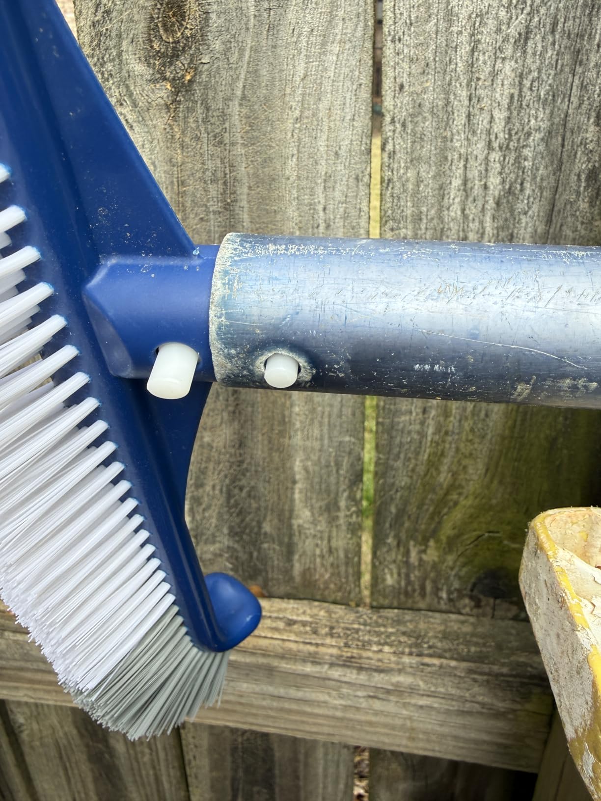 POOLAZA Pool Brush, 17.5'' Pool Brush Head for Inground Pools & Above-Ground Pools, Durable Pool Scrub Brush Fit Standard Pool Pole, Enhanced Pool Brushes for Cleaning Pool Walls with Curved Ends customer photo 2