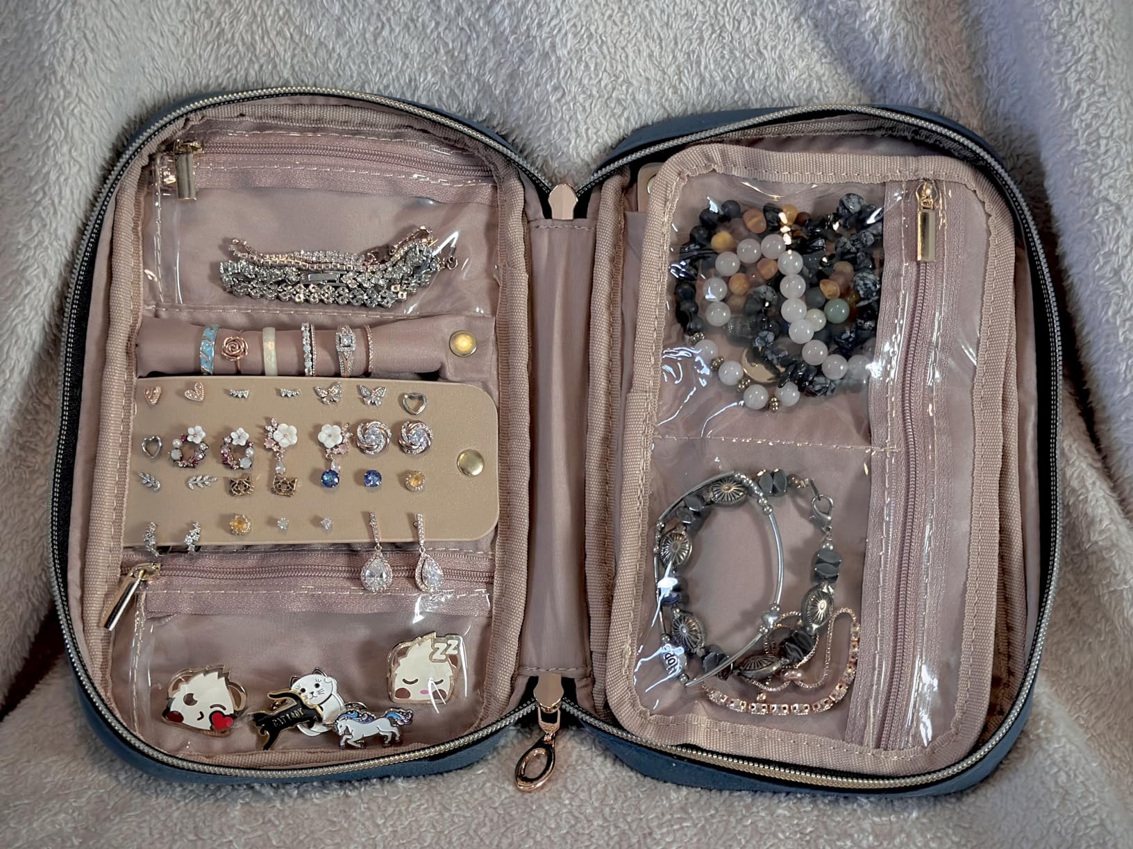 NISHEL Travel Jewelry Case, Holiday Organizer for Necklaces, Earrings, Rings, Bracelets, Watch, Pink customer photo 1