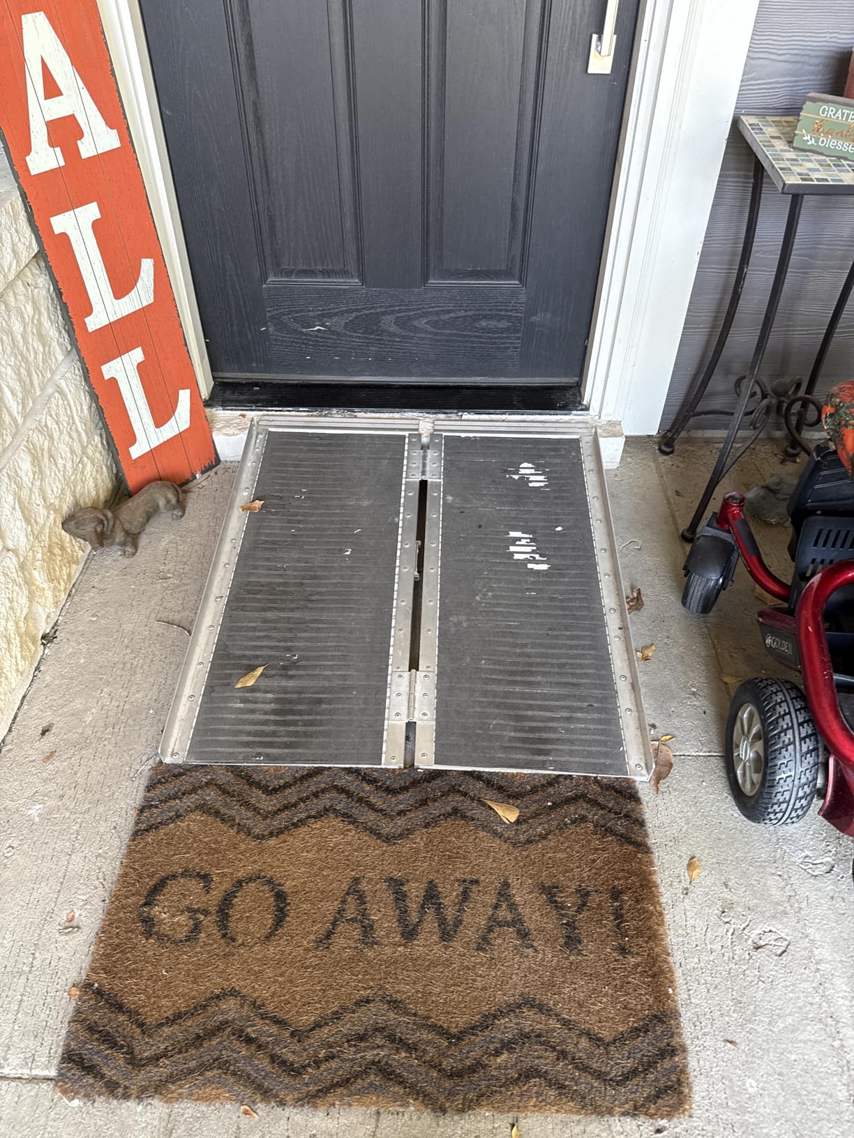 FACHNUO 3 Feet Portable Wheelchair Ramp, Non-Skid Aluminum Handicap Ramps with Handle, Folding Threshold Wheel Chair Ramp for Home Steps, Stairs, Entry, Threshold, Curbs, Stairs, 800LBS Capacity customer photo 1