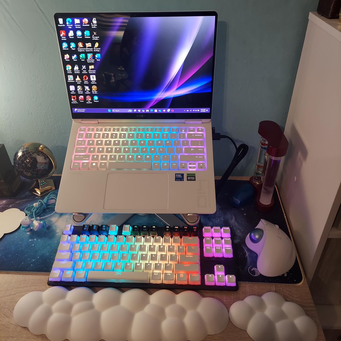 HyperX Alloy Origins 65 - Mechanical Gaming Keyboard - Compact 65% Form Factor - Linear Red Switch - Double Shot PBT Keycaps - RGB LED Backlit - NGENUITY Software Compatible, Black customer photo 2