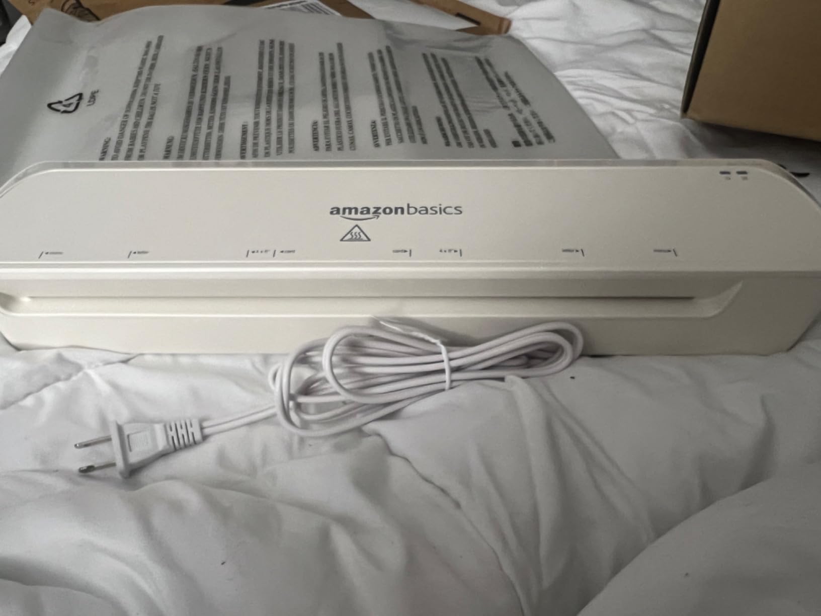 Amazon Basics 12-Inch Thermal Laminator Machine, Easy to Use for Home Office or School,White customer photo 1