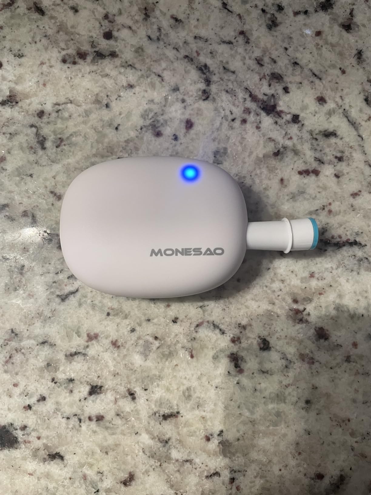 MONESAO Toothbrush Sanitizer Case, Toothbrush Covers with Holder, Rechargeable Travel Home Toothbrush And Holder, Cleaner Case for All Electric And Manual Toothbrushes (Blue) customer photo 2