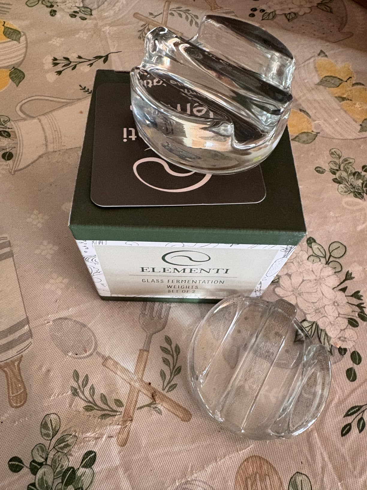 Elementi Fermentation Weight Set of 2 - Easy to Use Glass Fermenting Weights, Perfect Fit for Wide Mouth Mason Jars, Highly Durable Soda-Lime Glass Fermentation Kit for Sauerkraut, Kimchi & More customer photo 1