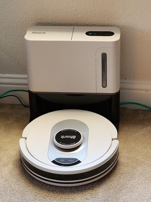 Shark Matrix Clean Robot Vacuum Cleaner with Powerful Suction for Pet Hair, Rugs, Carpets & Hard Floors | Self-Empty Base | 60-Day Capacity | Voice Control | LiDAR Navigation | Cool Grey | AV2511AE customer photo 2
