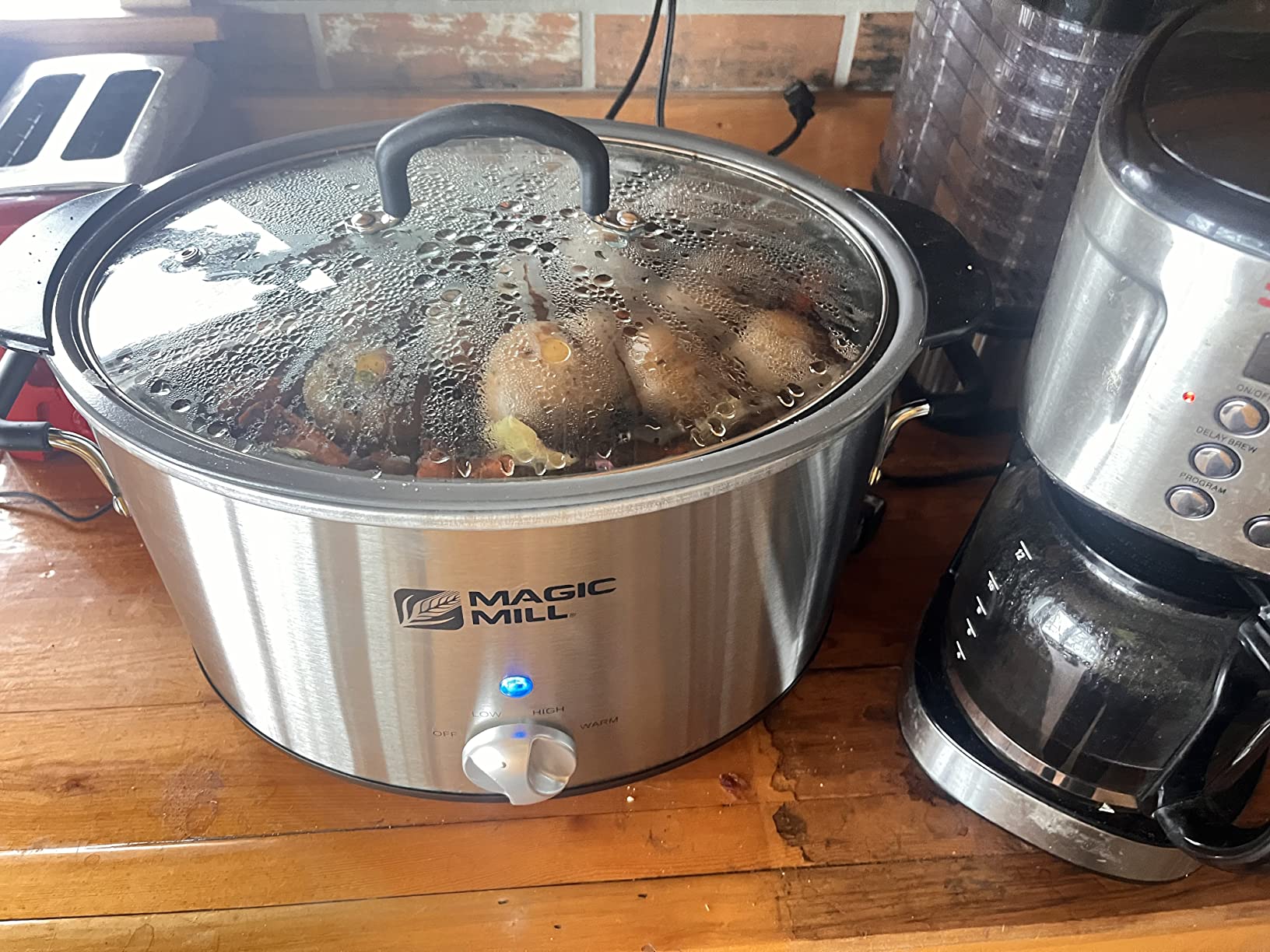 Magic Mill Slow Cooker 10 Quart | Extra Large Non-Stick Metal Searing Pot & Transparent Tempered Glass Lid customer photo 1