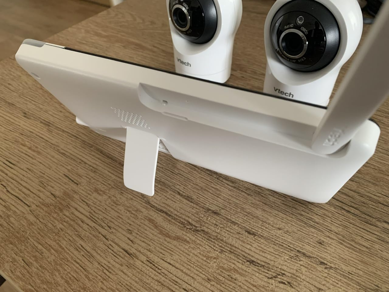 VTech RM7764-2HD Smart WiFi Baby Monitor with 2 Cameras, 1080p HD Video, 360° Pan and Tilt, 10x Zoom, 7 inch HD Parent Unit, Night Vision, Soothing Sounds, 2-Way Talk, Temperature and Motion Detection customer photo 2