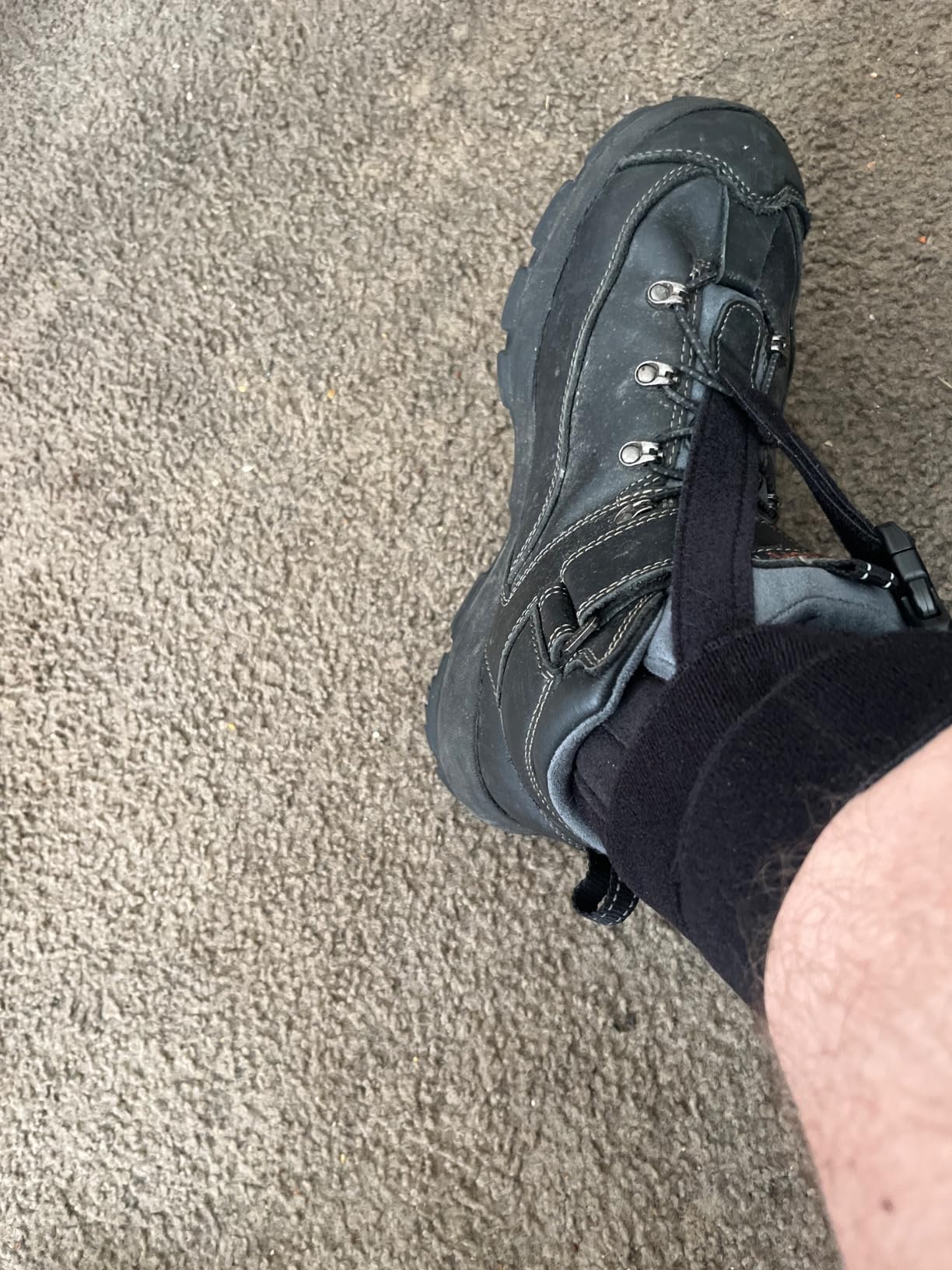 Foot Drop Brace for Walking Lifting Shoes, Drop Foot AFO Brace Help Raise Shoes, Foot Up Splint for Ankle, Improved Walking Gait, Prevent Falls and Injuries, for Left and Right-Black customer photo 1