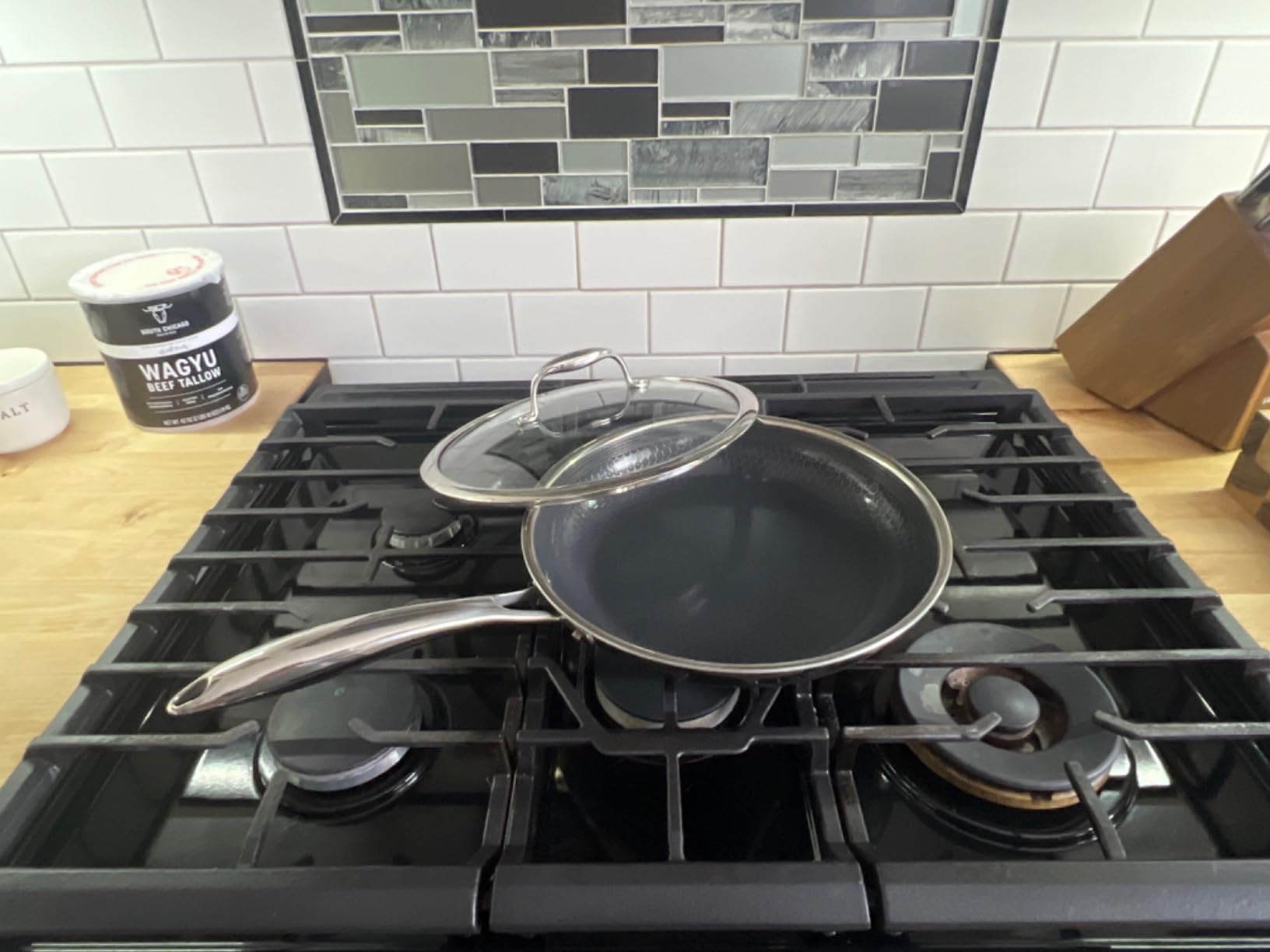 HexClad Hybrid Nonstick 12-Inch Frying Pan with Tempered Glass Lid, Stay-Cool Handle, Dishwasher-Friendly, Oven-Safe Up to 900°F, Induction Ready, Compatible with All Cooktops customer photo 1