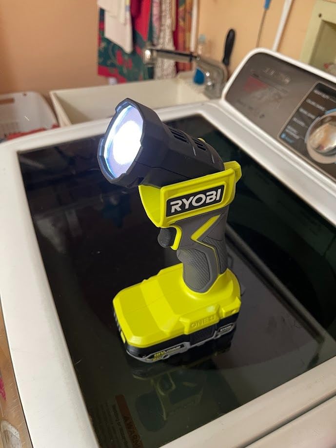PCL660B ONE+ 18V Cordless LED Flash Light (Tool Only) customer photo 1