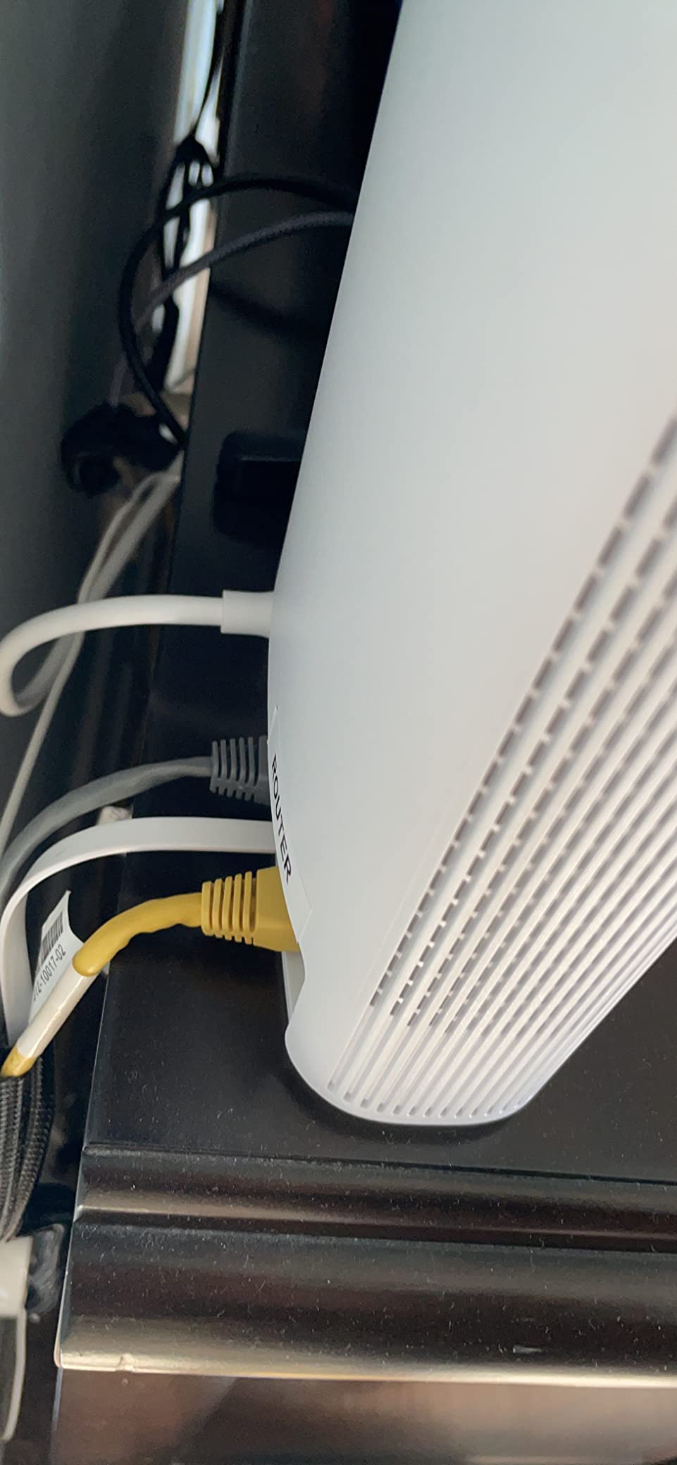 ASUS ZenWiFi AX Hybrid Powerline Mesh WiFi 6 System (XP4) - Whole Home Coverage up to 2,750 Sq.Ft. & 4+ Rooms for Thick Walls, AiMesh, Lifetime Security, Easy Setup, HomePlug AV2 MIMO Standard customer photo 2