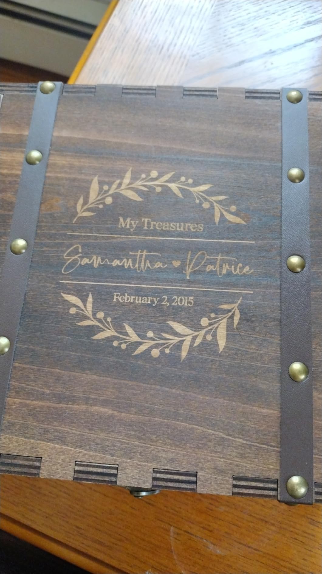 AW BRIDAL Mr and Mrs Wedding Keepsake Box for Couples, Bridal Shower Gifts for Bride to Be, 2026 Engagement Gift for Newly Engaged Couple, Wooden Memory Boxes with Lids customer photo 1