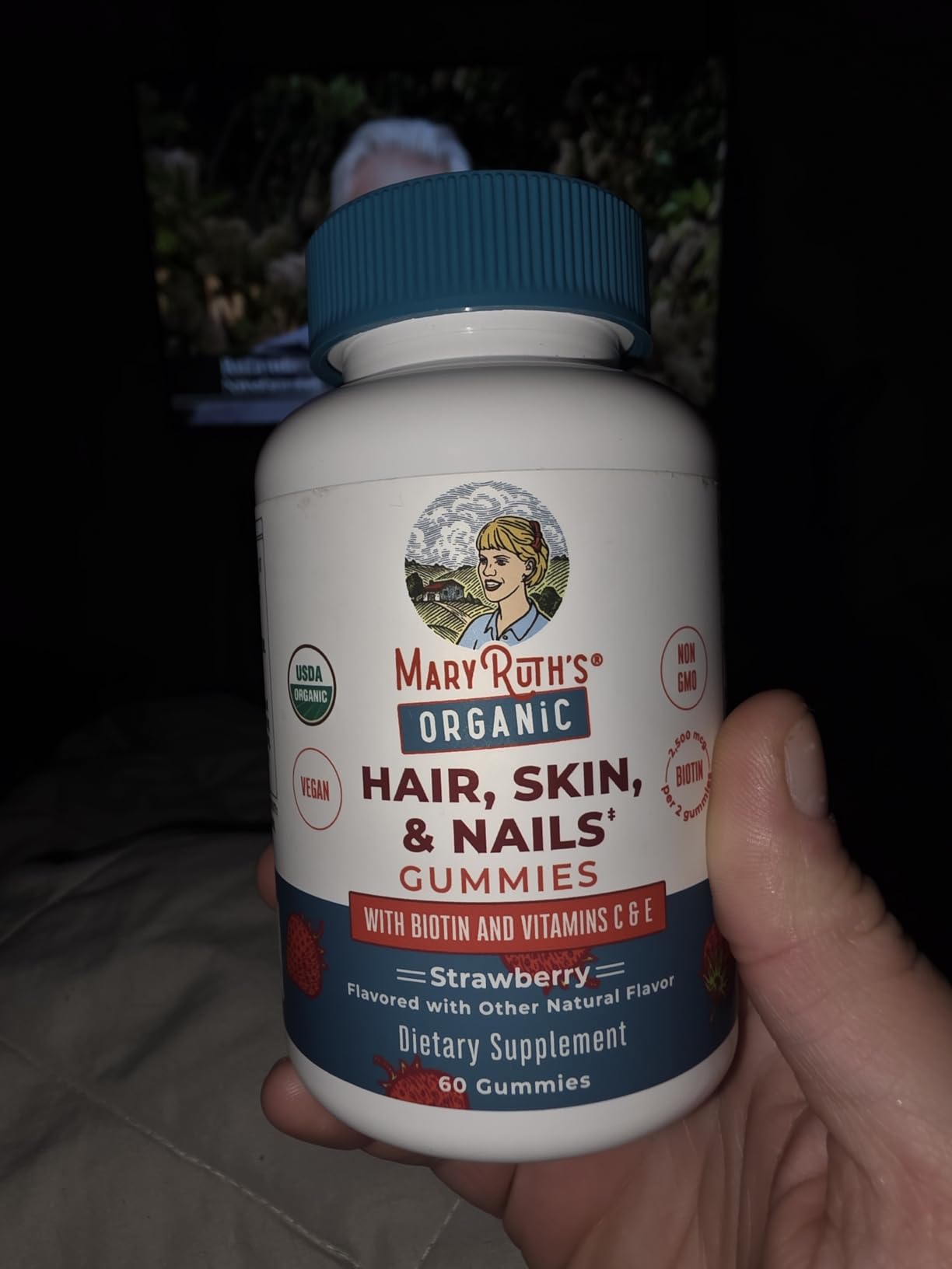 MaryRuth's Hair Skin and Nail Vitamins | USDA Organic | 2500 mcg Biotin Gummies with Vitamin C & Vitamin E | Hair Growth Vitamins | Skin Care | Nail Growth | Ages 14+ | 60 Count customer photo 2