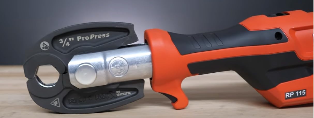 RIDGID 72553 Model RP 115 Mini Press Tool and Battery Kit with 1/2