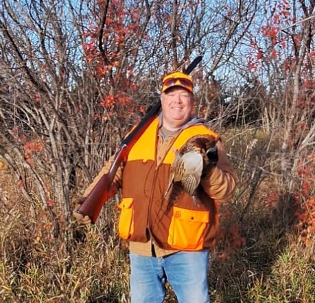 BASSDASH Upland Game Field Water-Resistant Bird Hunting Vest with Multi Pockets Brown/Orange Men Women FV11 customer photo 2
