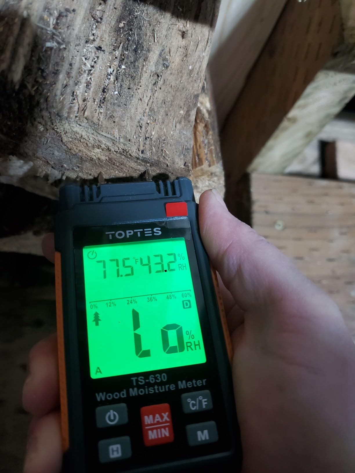 Wood Moisture Meter, TopTes Digital Moisture Meter TS-630, Handheld Humidity Tester with 2.25-inch LCD Display, Tricolor Backlight, Check The Dampness Level on Firewood/Drywall customer photo 1
