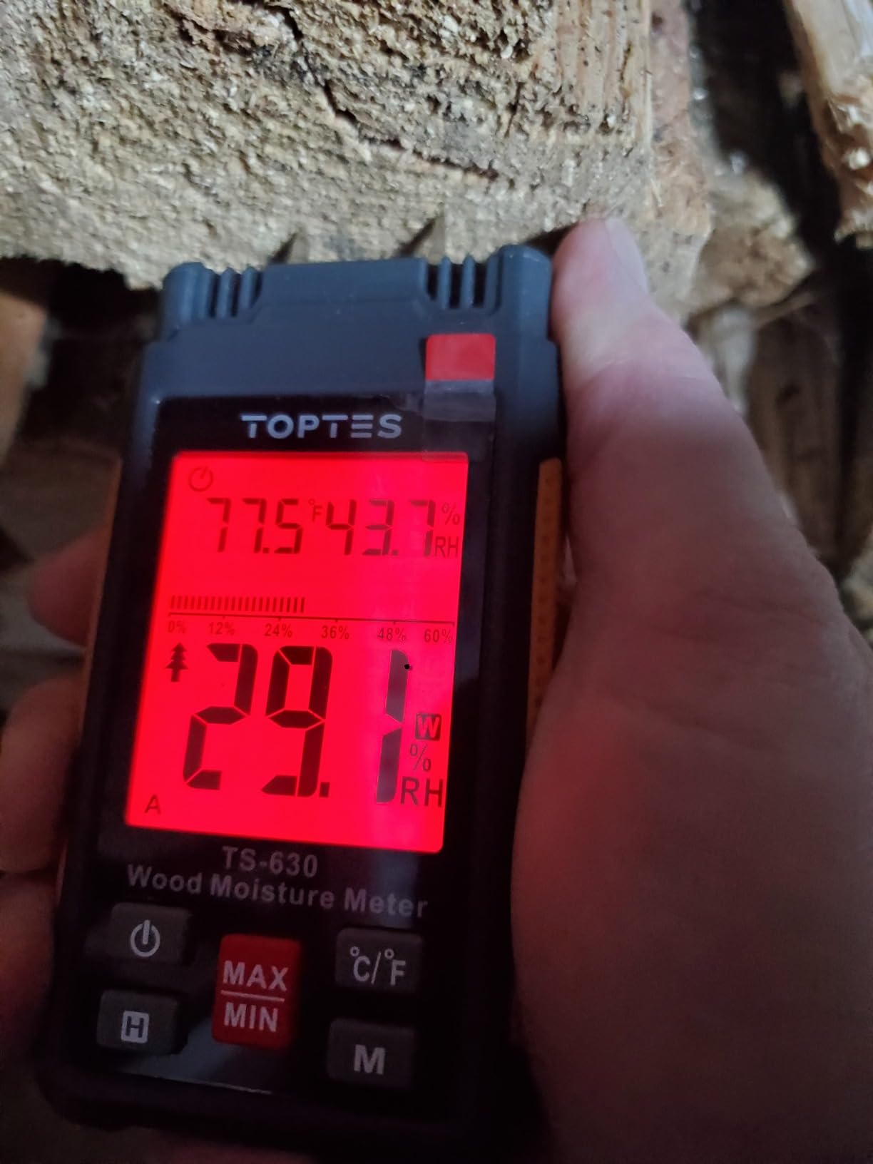 Wood Moisture Meter, TopTes Digital Moisture Meter TS-630, Handheld Humidity Tester with 2.25-inch LCD Display, Tricolor Backlight, Check The Dampness Level on Firewood/Drywall customer photo 2